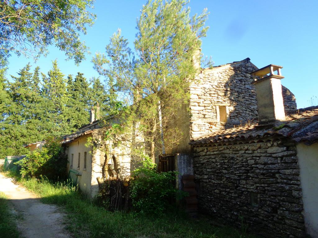 Le Mas Des Lilas Uzès Buitenkant foto