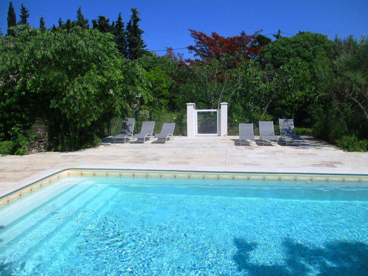 Le Mas Des Lilas Uzès Buitenkant foto